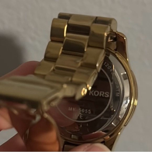 MK5055 Runway Watch in Gold - Picture 5 of 5